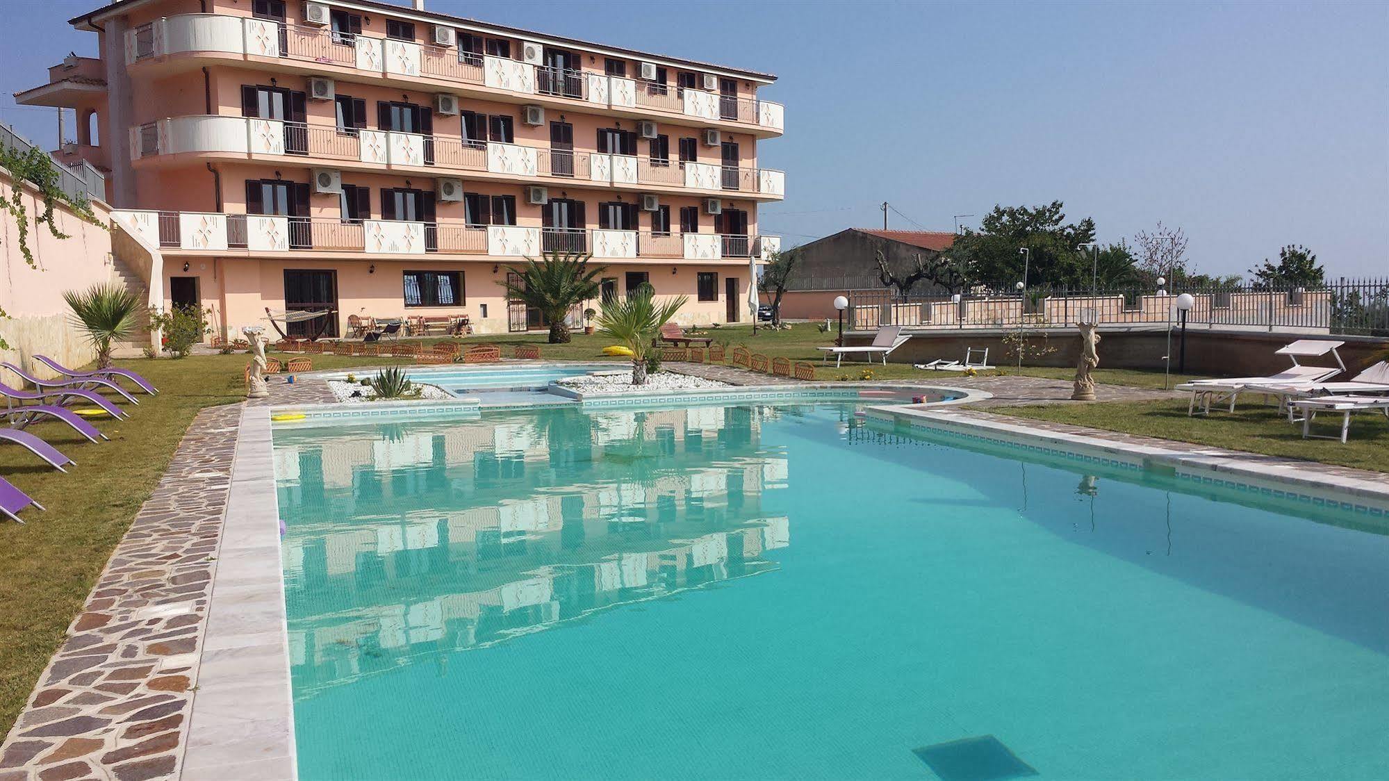 Chimento Resort Corigliano Calabro Zewnętrze zdjęcie